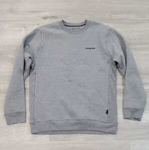 Patagonia sweatshirt.